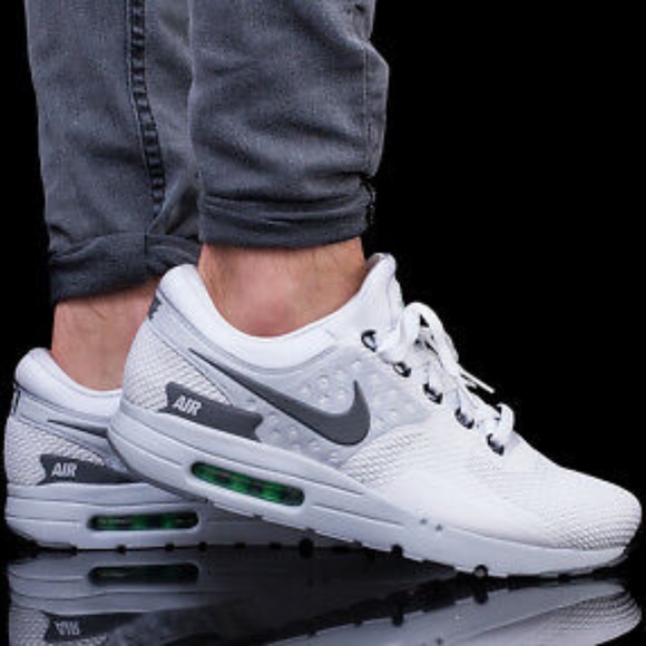 nike men's air max zero essential